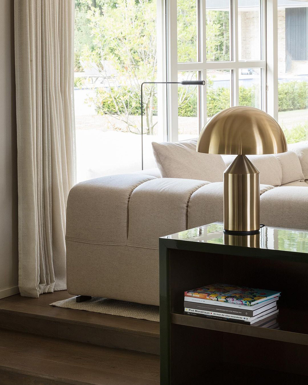 Solido Sculptural Geometric Metal Table Lamp for Bedroom Living Room