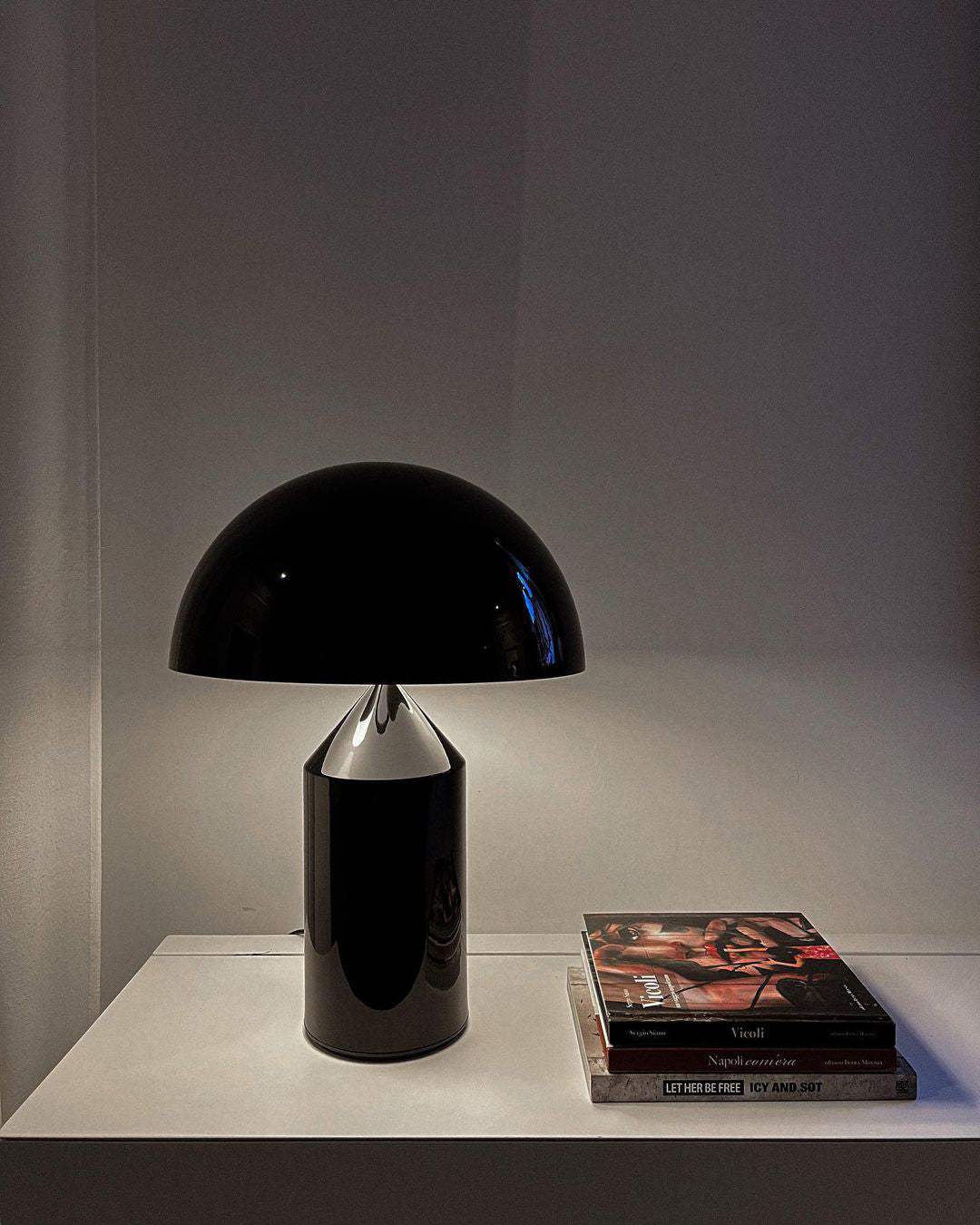Solido Sculptural Geometric Metal Table Lamp for Bedroom Living Room