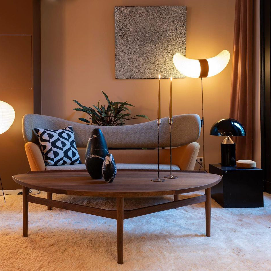 Solido Sculptural Geometric Metal Table Lamp for Bedroom Living Room