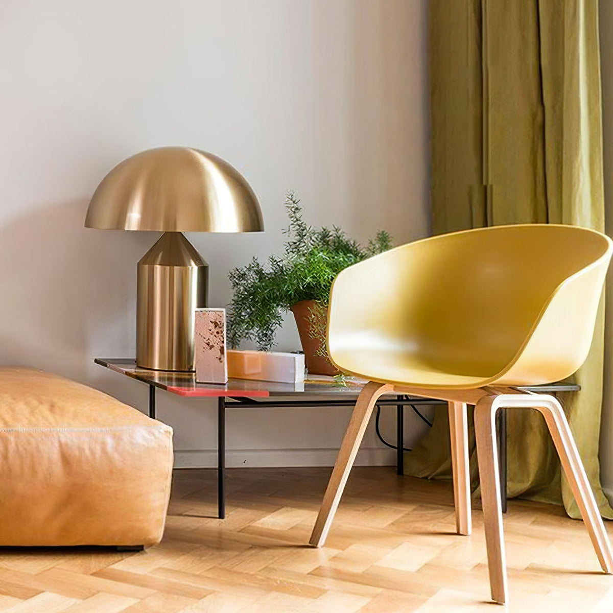 Solido Sculptural Geometric Metal Table Lamp for Bedroom Living Room