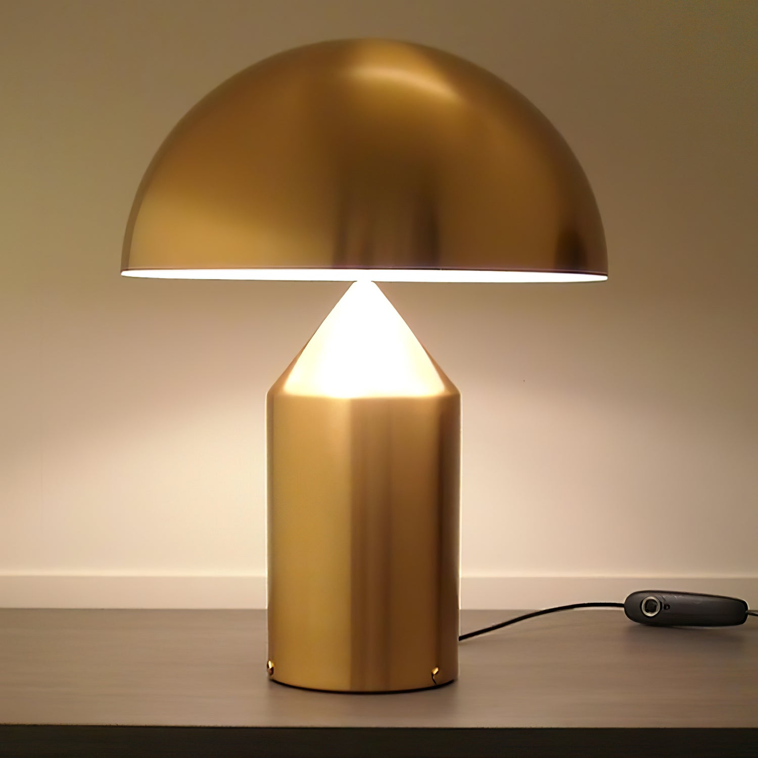 Solido Sculptural Geometric Metal Table Lamp for Bedroom Living Room