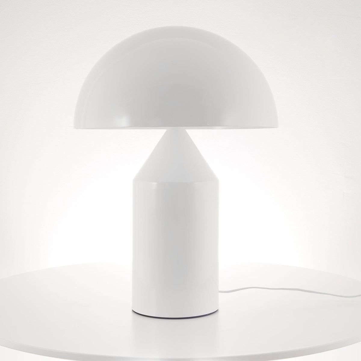 Solido Sculptural Geometric Metal Table Lamp for Bedroom Living Room