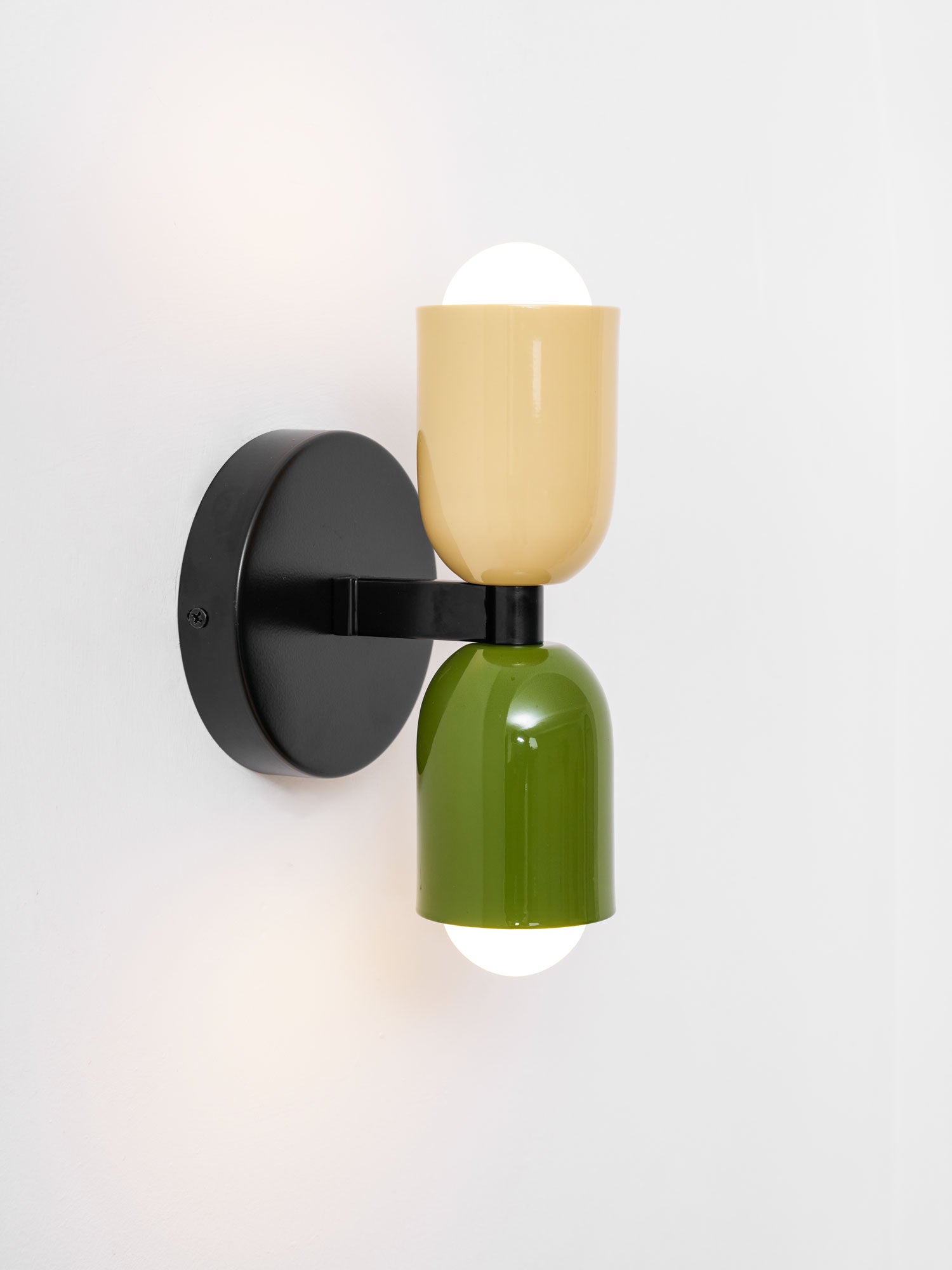 Elara Wall Lamp