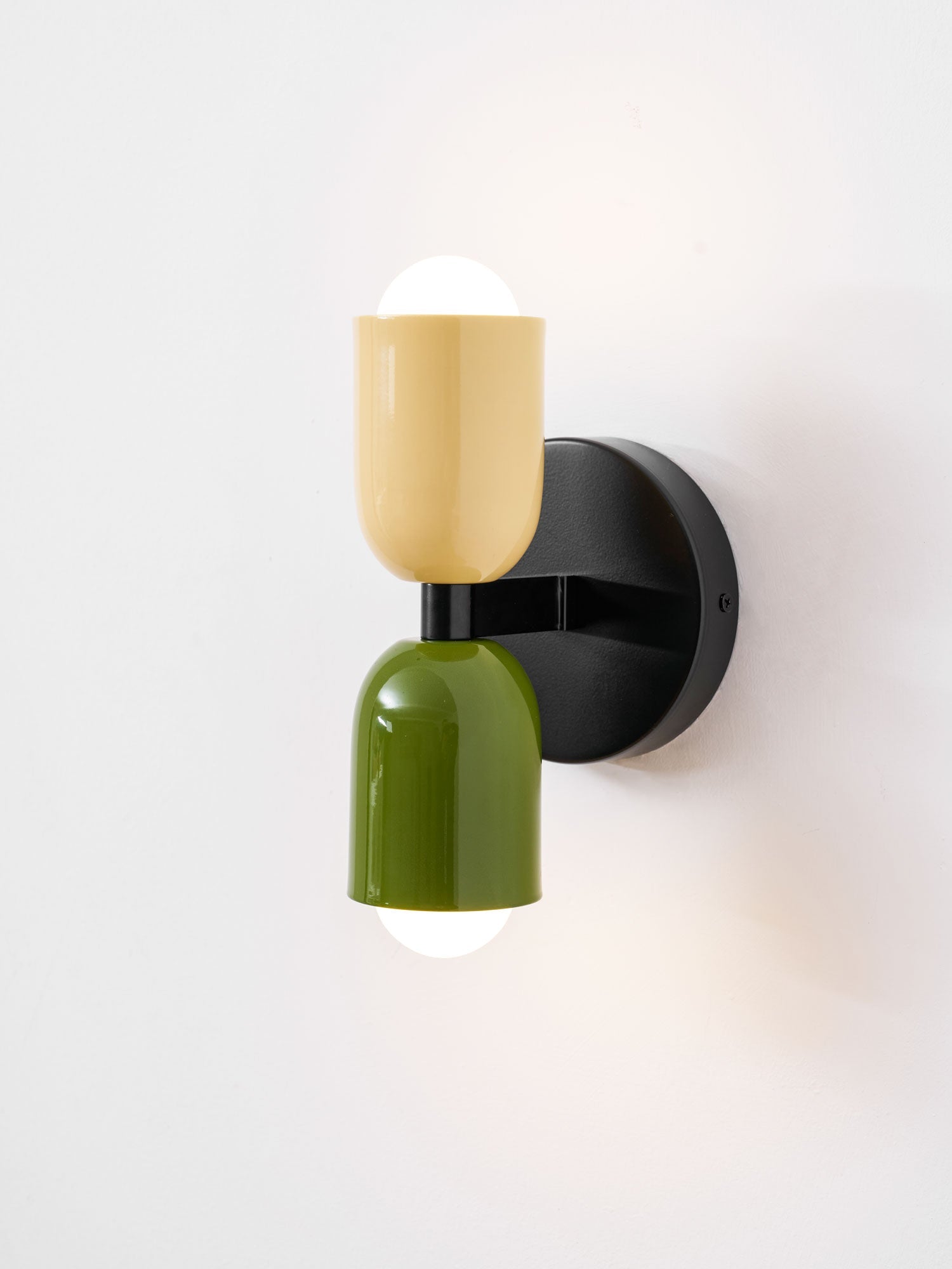 Elara Wall Lamp