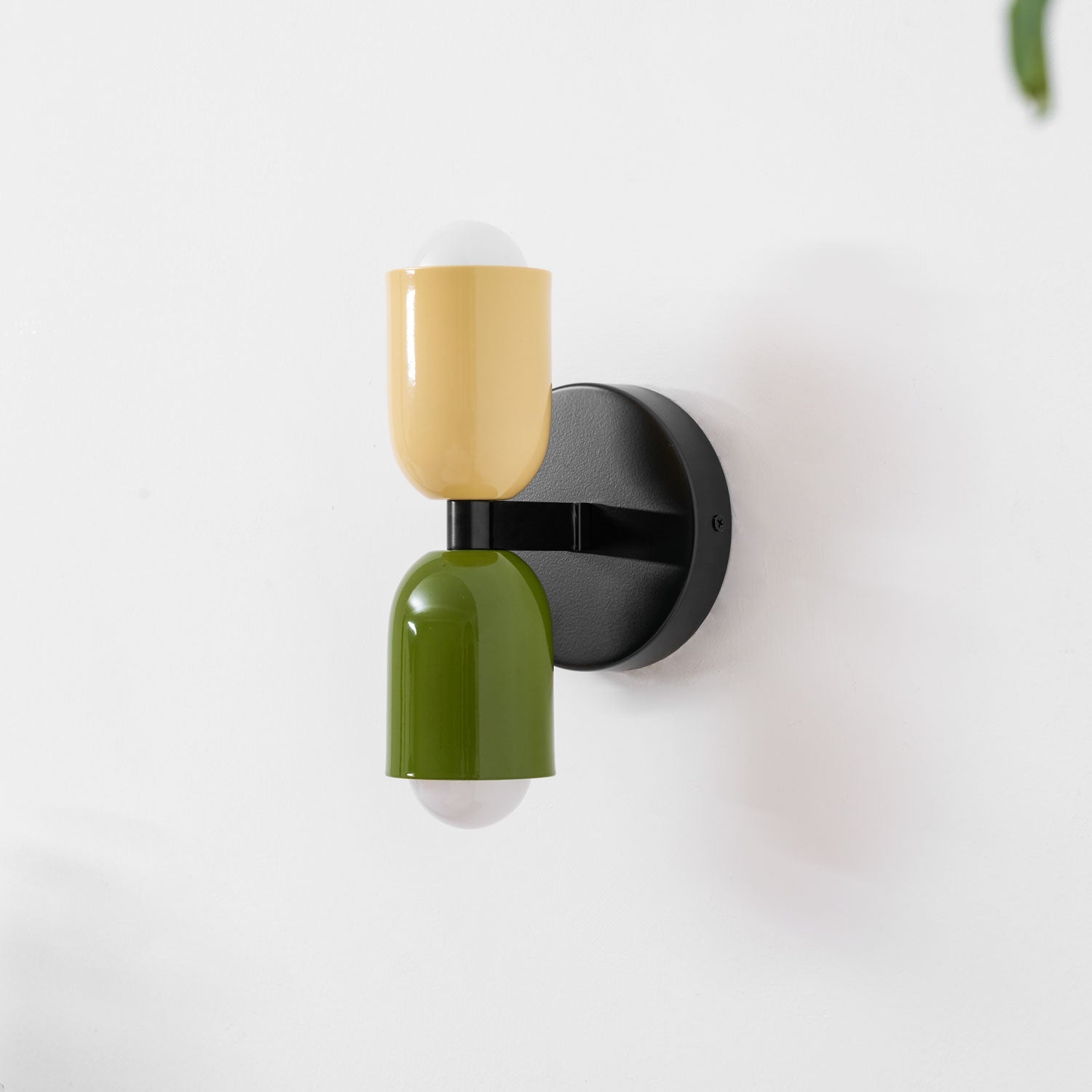 Elara Wall Lamp