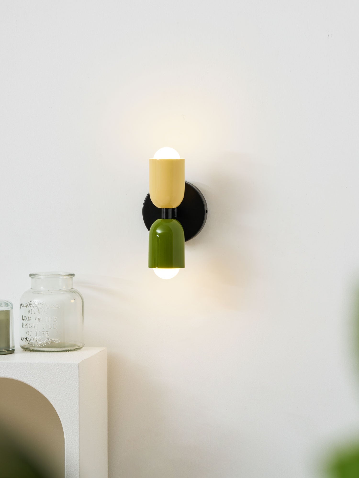 Elara Wall Lamp