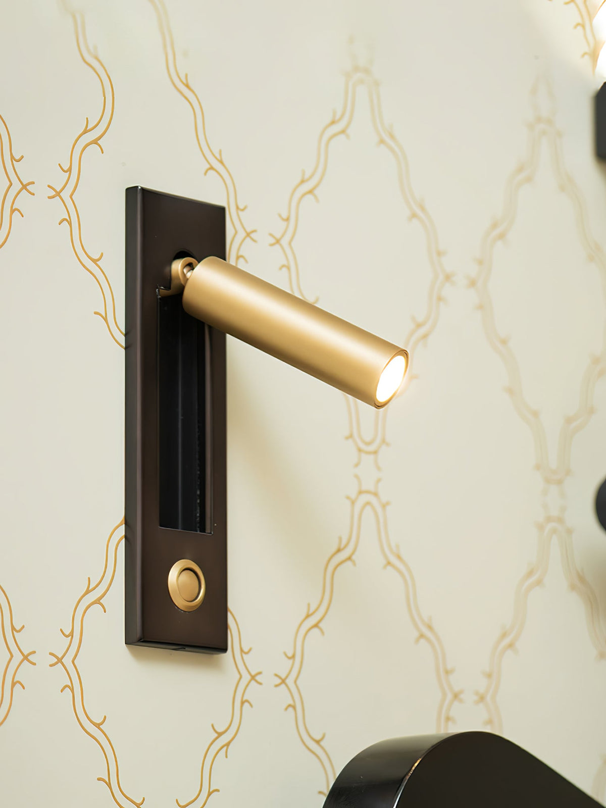 Hush Recessed Flush-Mount Dimmable Reading Light for Bedroom & Study