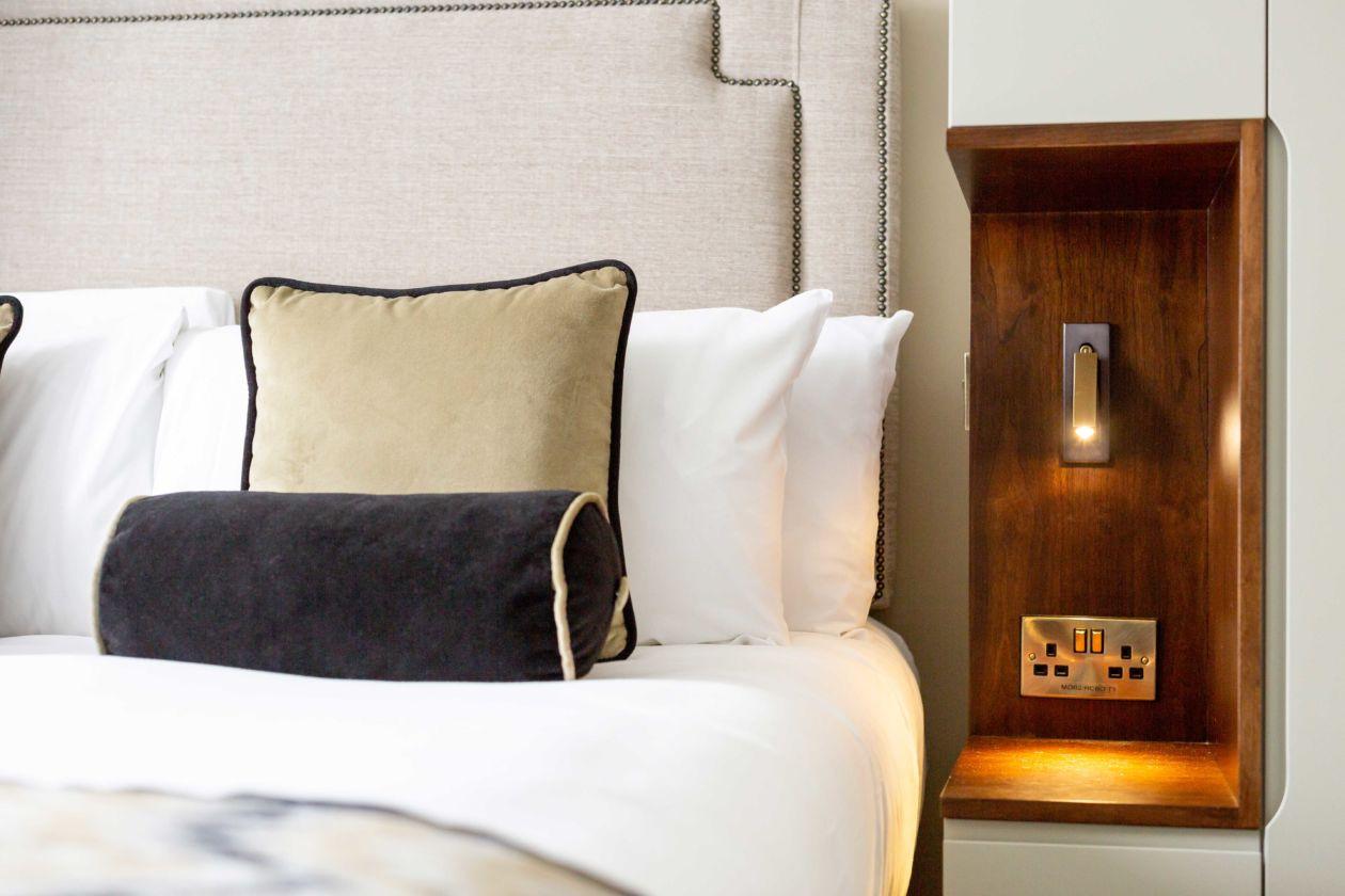 Hush Recessed Flush-Mount Dimmable Reading Light for Bedroom & Study