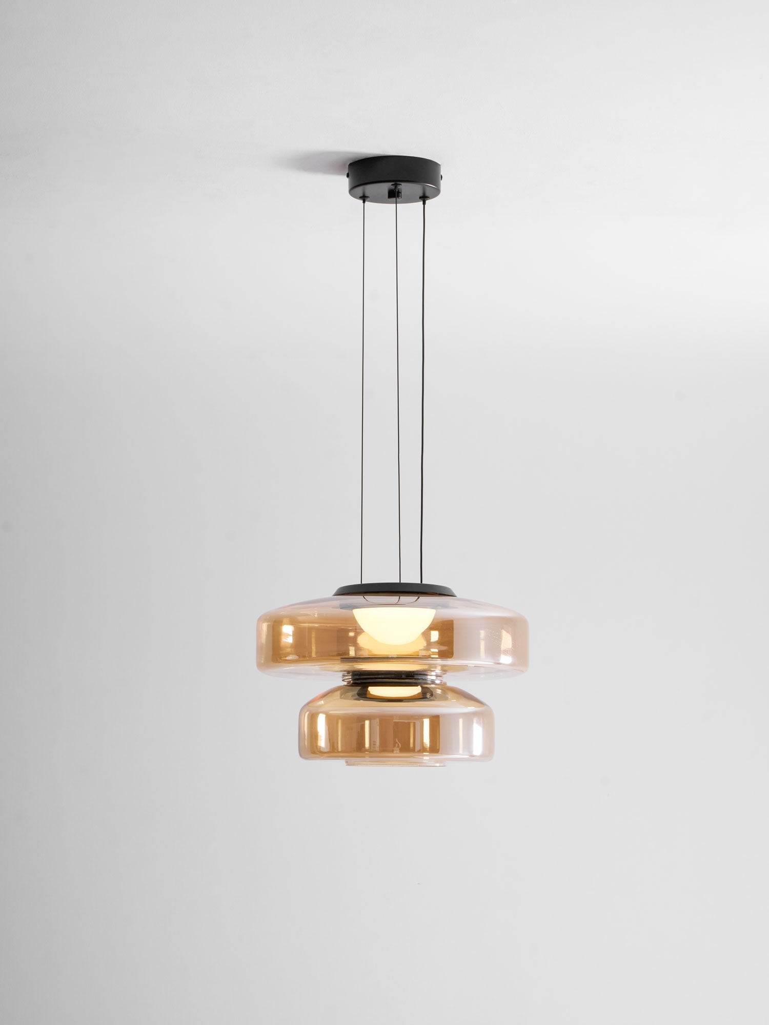 Strato Mouth-Blown Glass Disc Pendant Light for Dining & Living Room