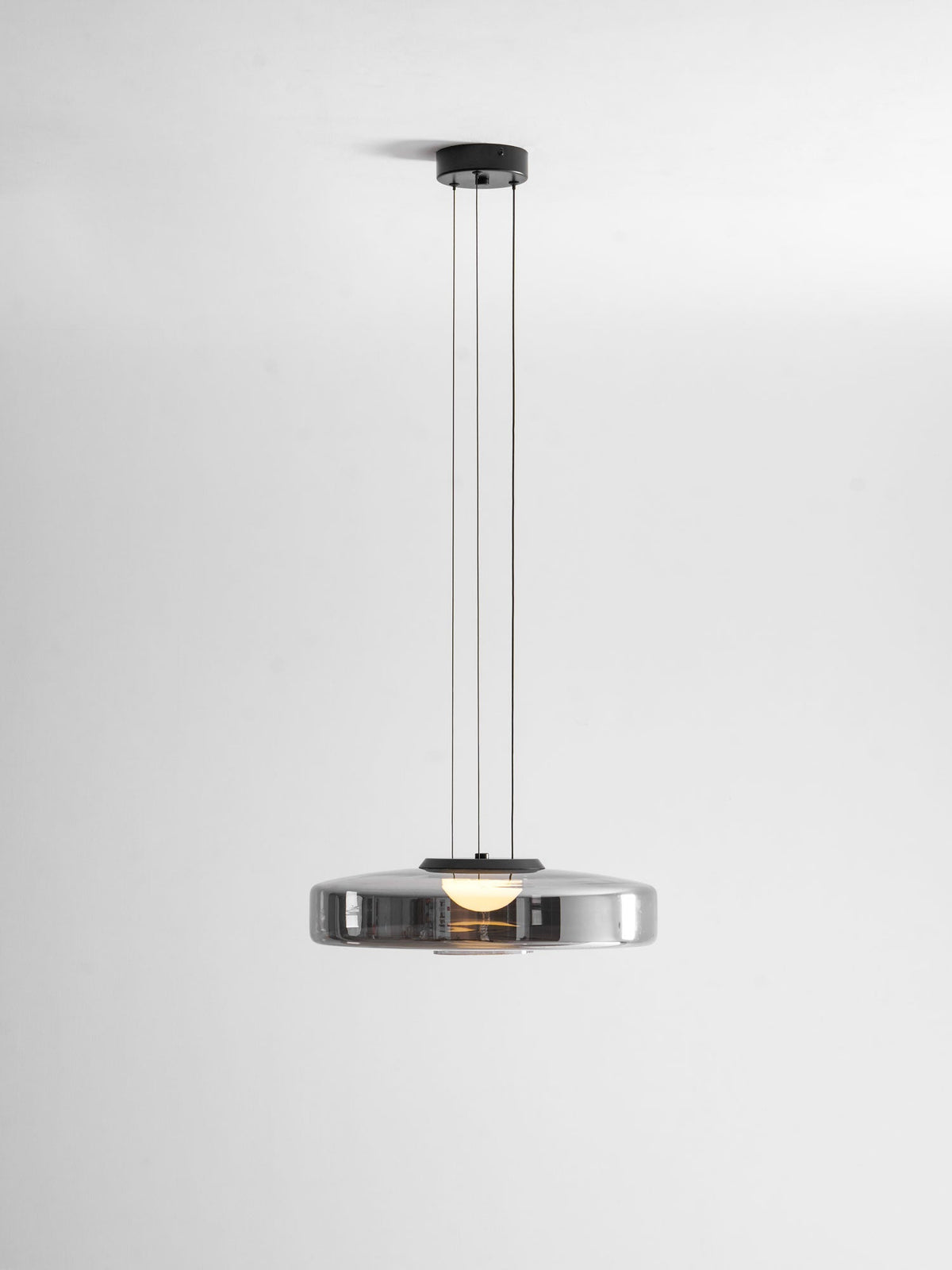 Strato Mouth-Blown Glass Disc Pendant Light for Dining & Living Room