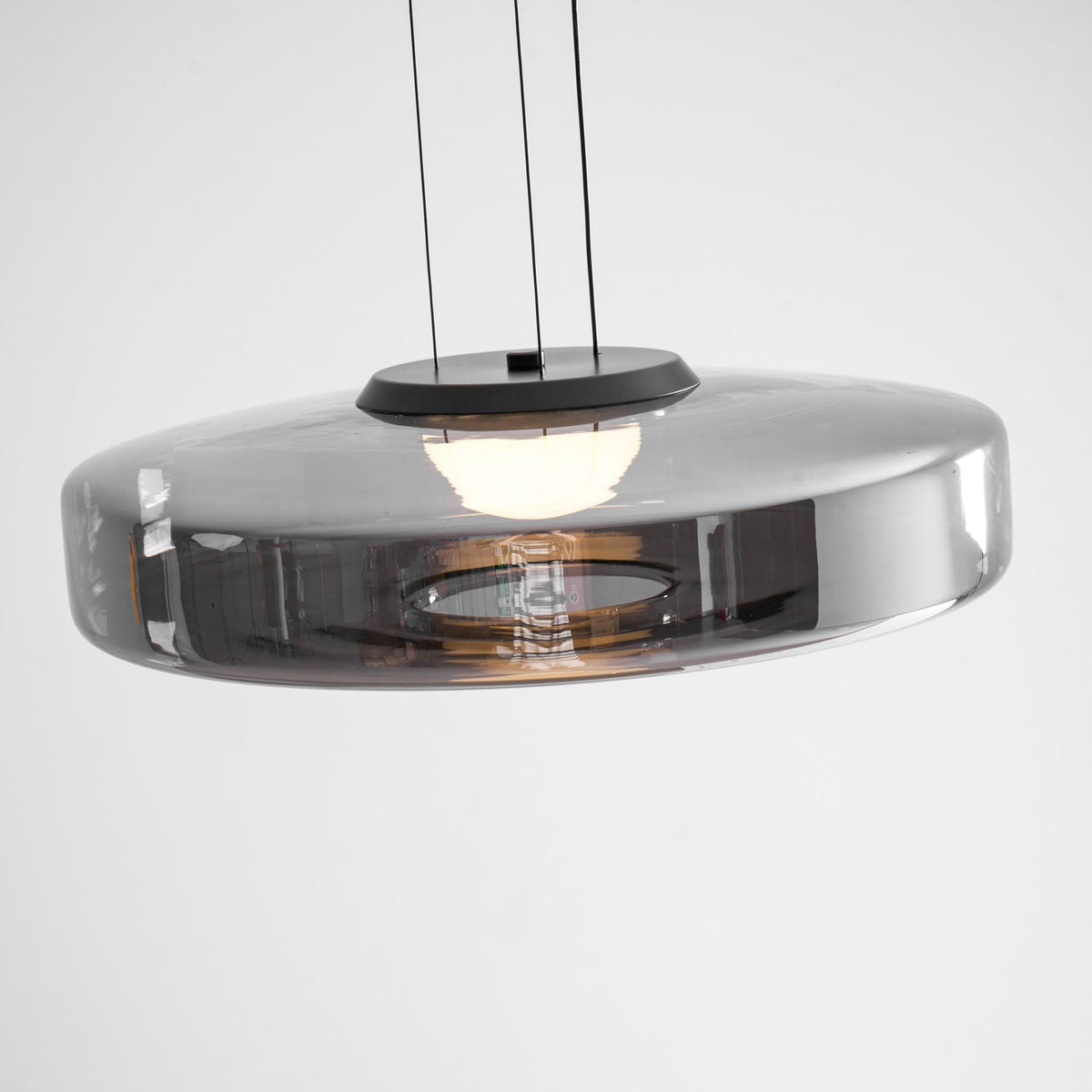 Strato Mouth-Blown Glass Disc Pendant Light for Dining & Living Room