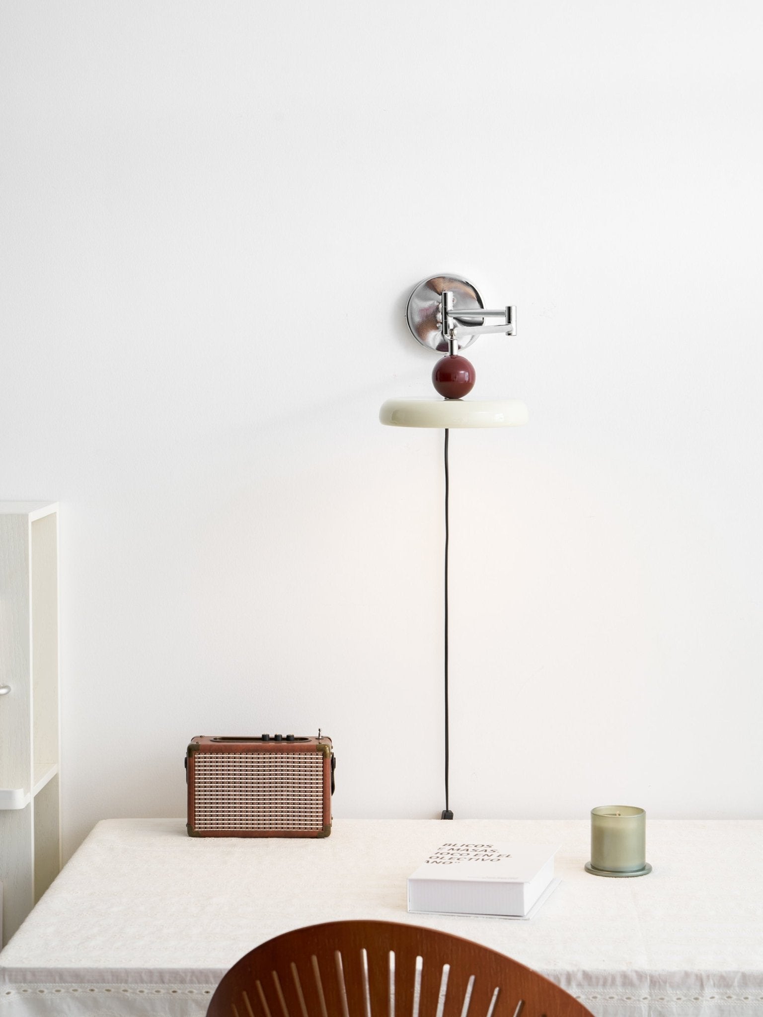 Elin Round Disc Plug-In Wall Sconce – Modern LED Wall Lamp for Bedroom