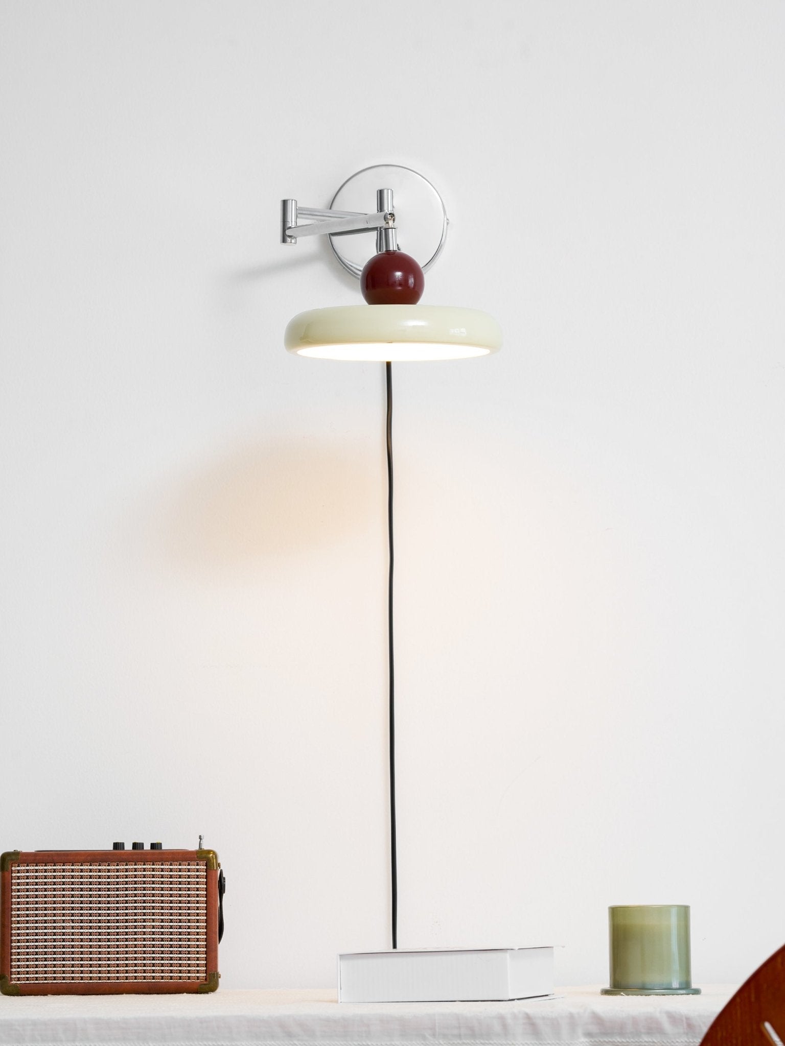 Elin Round Disc Plug-In Wall Sconce – Modern LED Wall Lamp for Bedroom