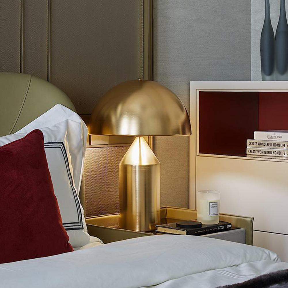 Solido Sculptural Geometric Metal Table Lamp for Bedroom Living Room